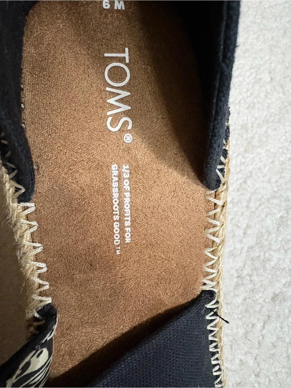 NWOT TOMS Marisol Wedge Espadrilles Black  Size 6 M